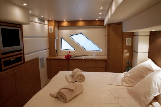  Luxury and boats 